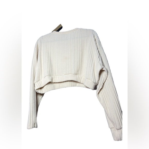 Medium/ US 6 SHEIN cream colored cropped sweater - Picture 2 of 2
